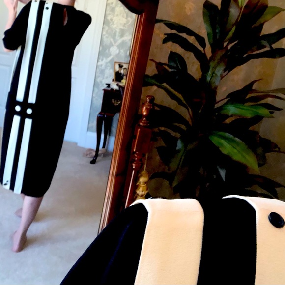 VTG 90s/20s designer Color block black & ivory dress Pleat & button detail sz 8. - Picture 10 of 12